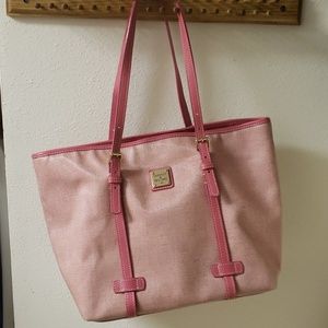 Dooney & Bourke tote bag / purse